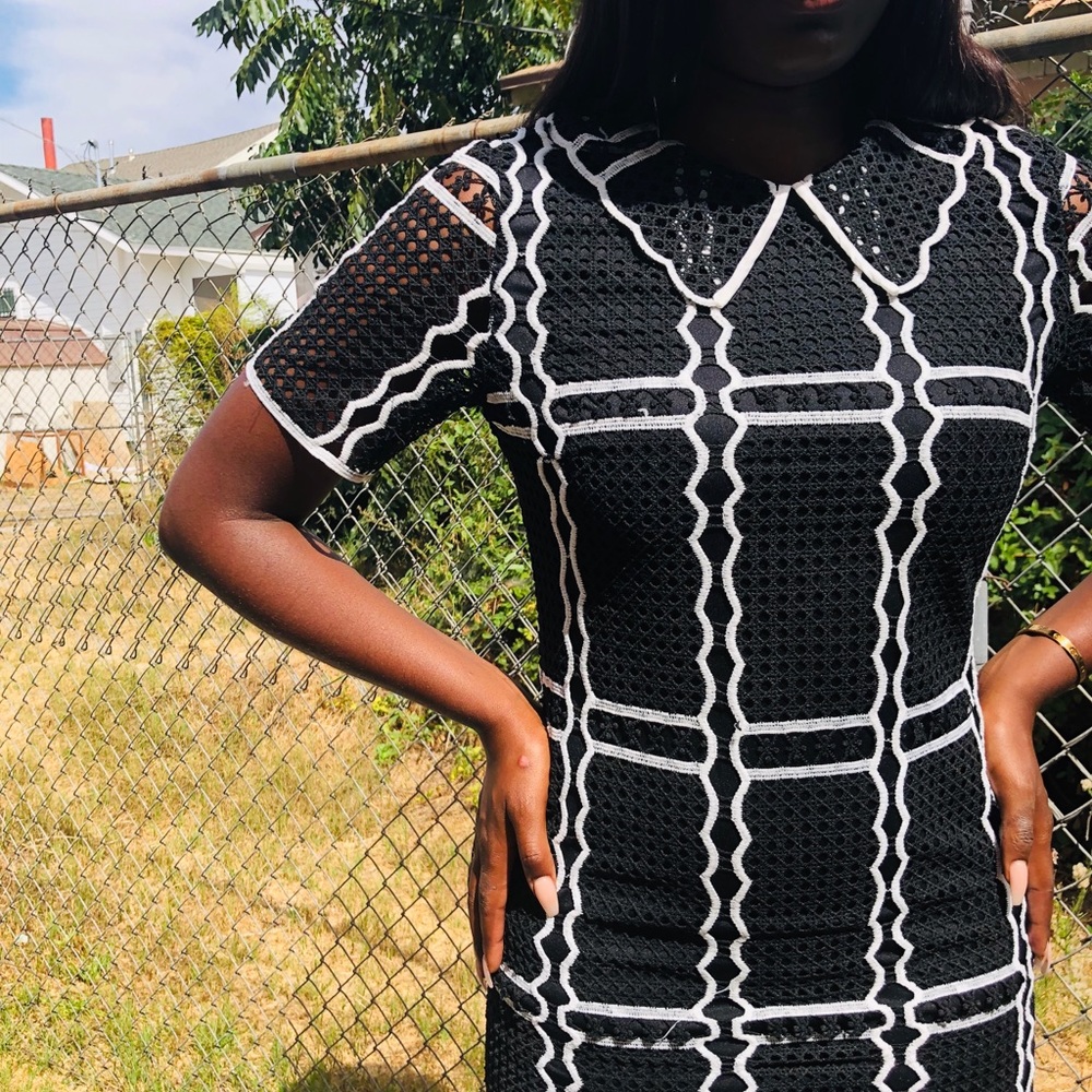 Black and White Lace Dress π - Picture 2 of 7